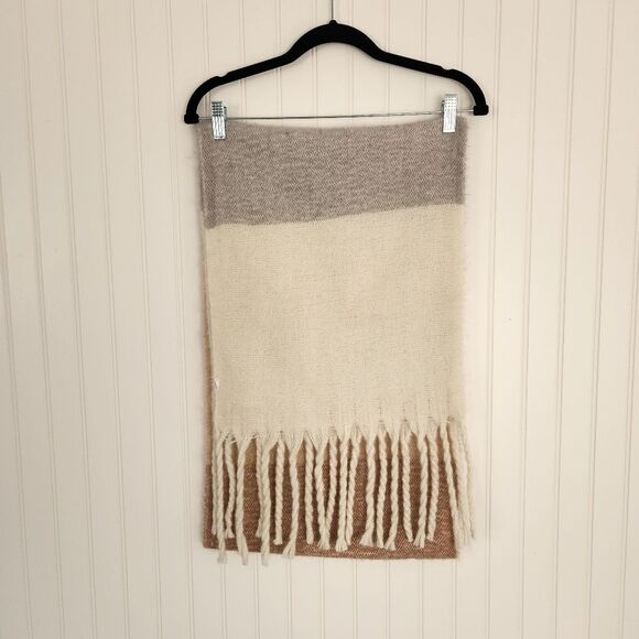 Colorblock Cozy Super Soft Tassel Fringe Large Scarf - Picture 1 of 3
